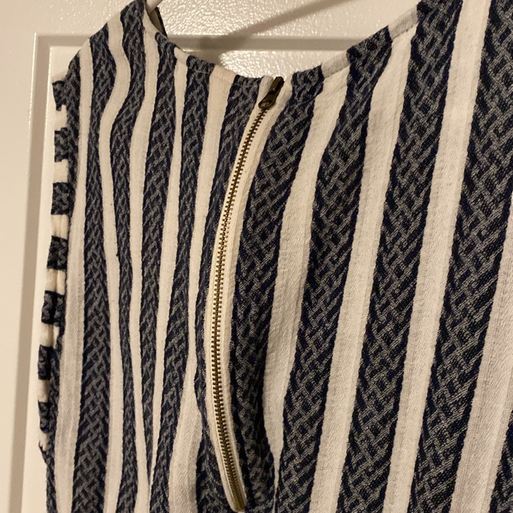 Universal Thread Romper, Medium - Picture 4 of 6